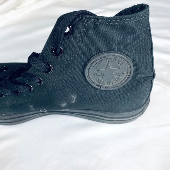 Converse: Men’s Sneakers - Picture 5 of 6